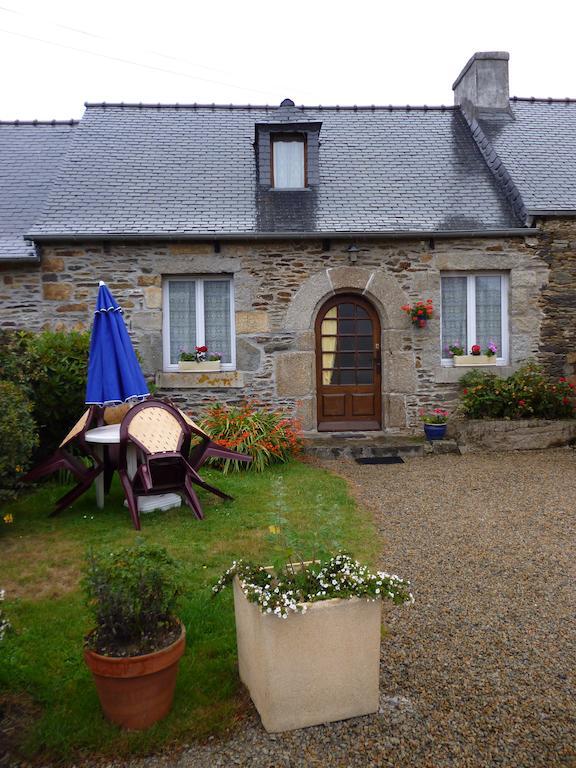 Les Gites De Kerroyal Garlan Room photo