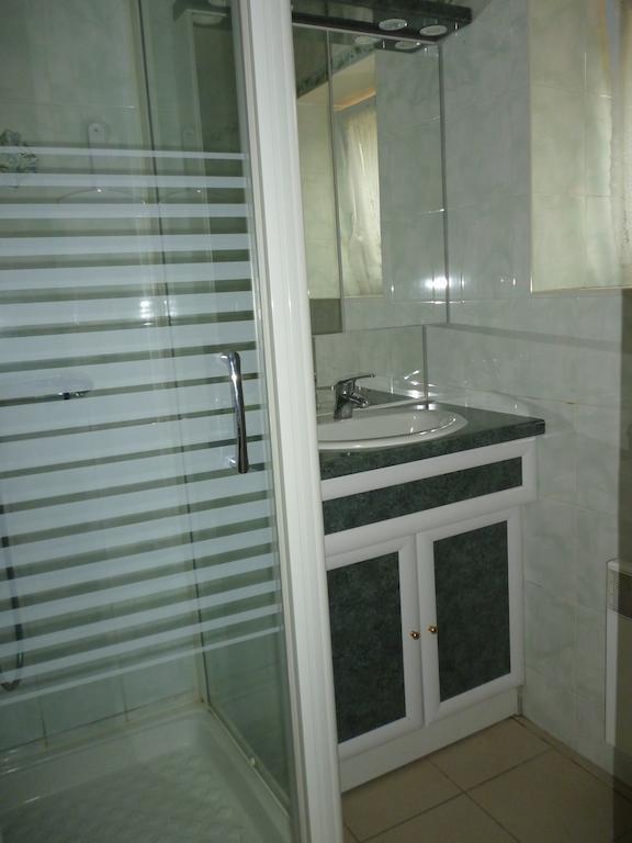 Les Gites De Kerroyal Garlan Room photo