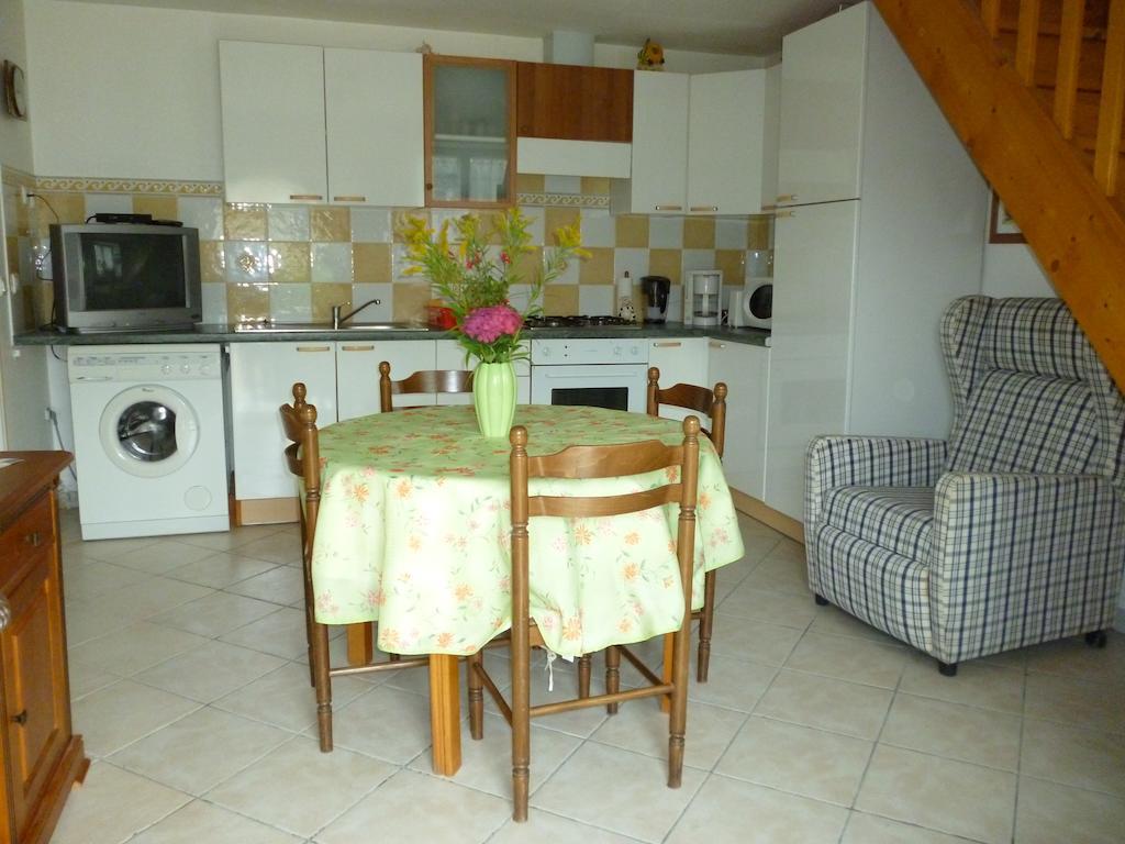 Les Gites De Kerroyal Garlan Room photo