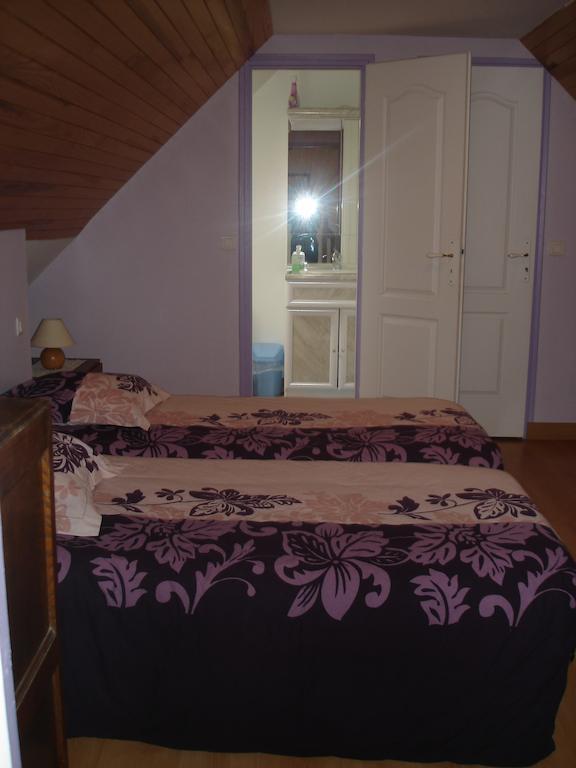 Les Gites De Kerroyal Garlan Room photo